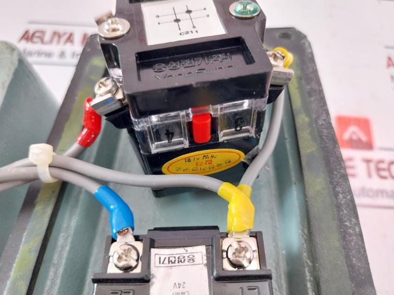 Yongsung Electric Chamber Alarm Rotary Switch Yspl3-24A Lamp 24V 10A 250Vac