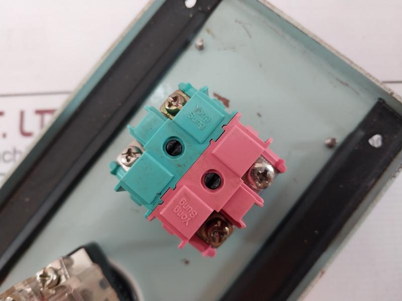 Yongsung Ysar3-211L Rotary (Cam) Switch With Chamber Ac250V 6A 600V 10A