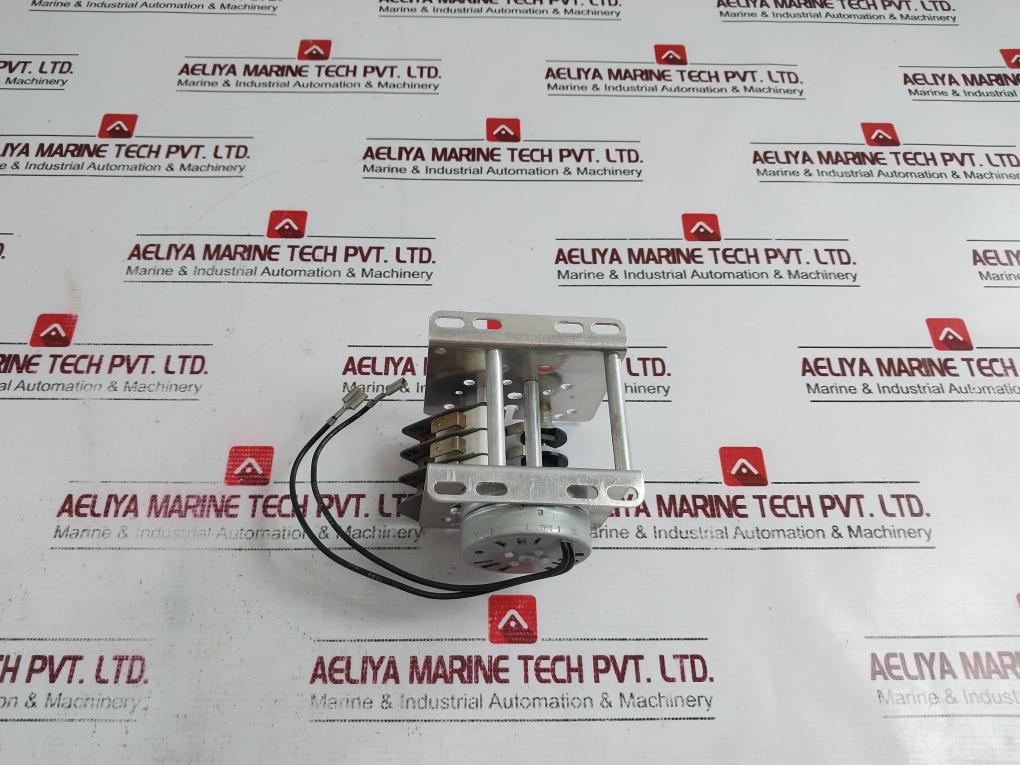 York 025-20790-000 Timer 115Vac 60Hz