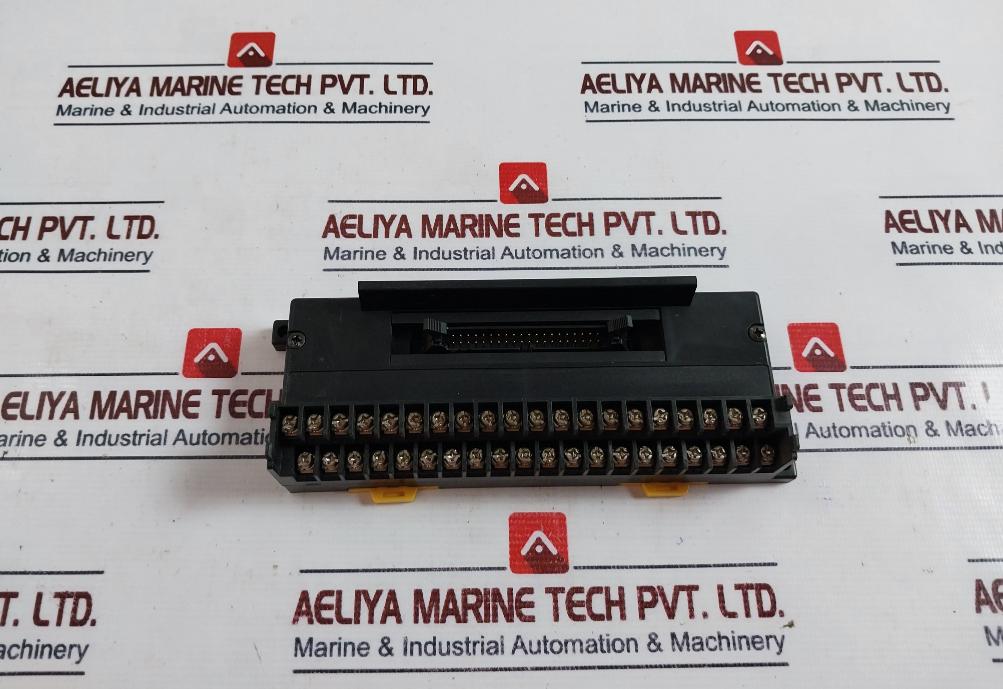 Yoshida Electric PS7D-40V4 Applicable Wire Terminal Block 125V