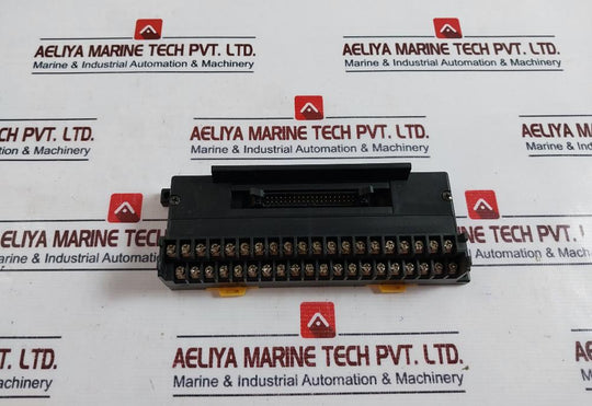 Yoshida Electric PS7D-40V4 Applicable Wire Terminal Block 125V