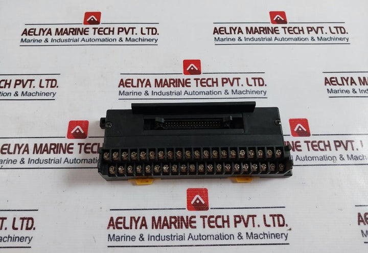 Yoshida Electric PS7D-40V4 Applicable Wire Terminal Block 125V