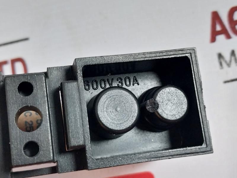 Yoshida Fh-30 Pole Fuse Holder 600V 30A Ac 500V Dc 250V