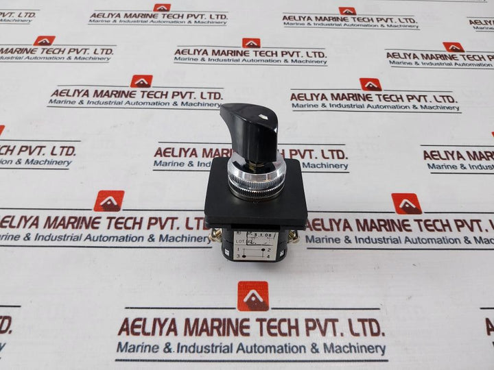 Yoshida Yc Cam Switch 2Ams–C3B