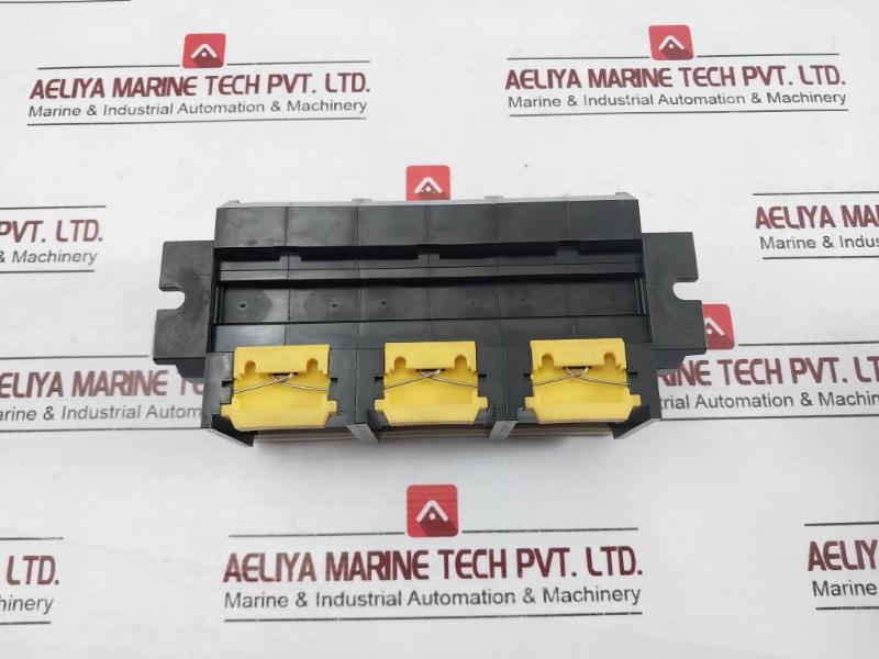 Yoshida Uk300 Din35 Rail/Direct Mounting Terminal Block, 150Mm2