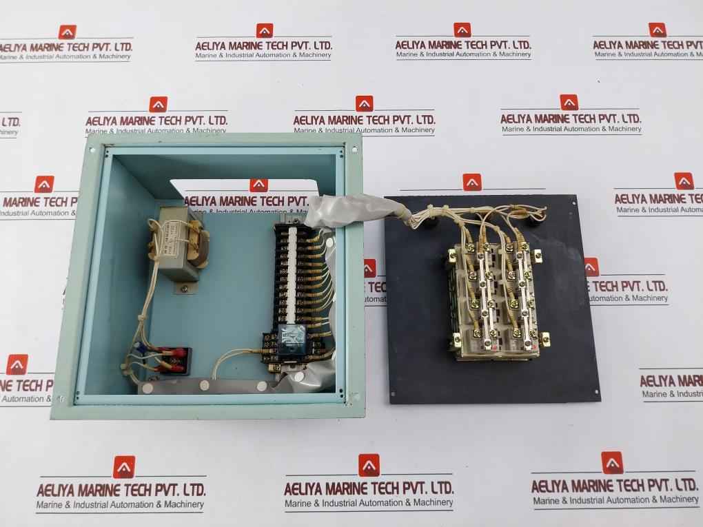 Young Sung Ysnrl34-dl24 Led Light Signal Column 24Vdc 30Va 50-60Hz