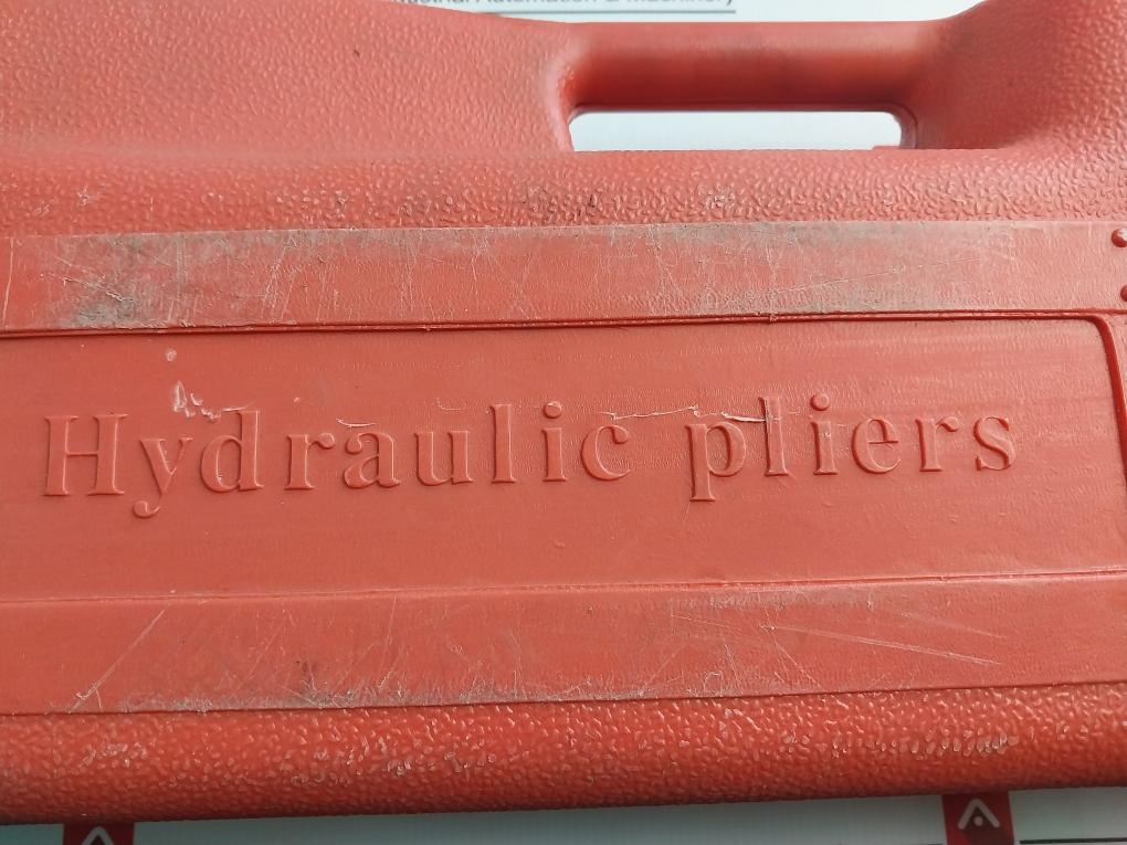 Yq-300A Hydraulic Crimping Tool Set 16-300 Mmsq 13Ton 18Mm