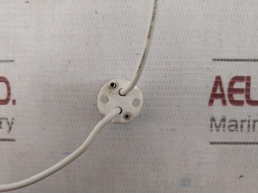 Yuen Tat Electrical St-1077B Recessed Downlight Ip20 50W 12V 250V/100W 100C 480V