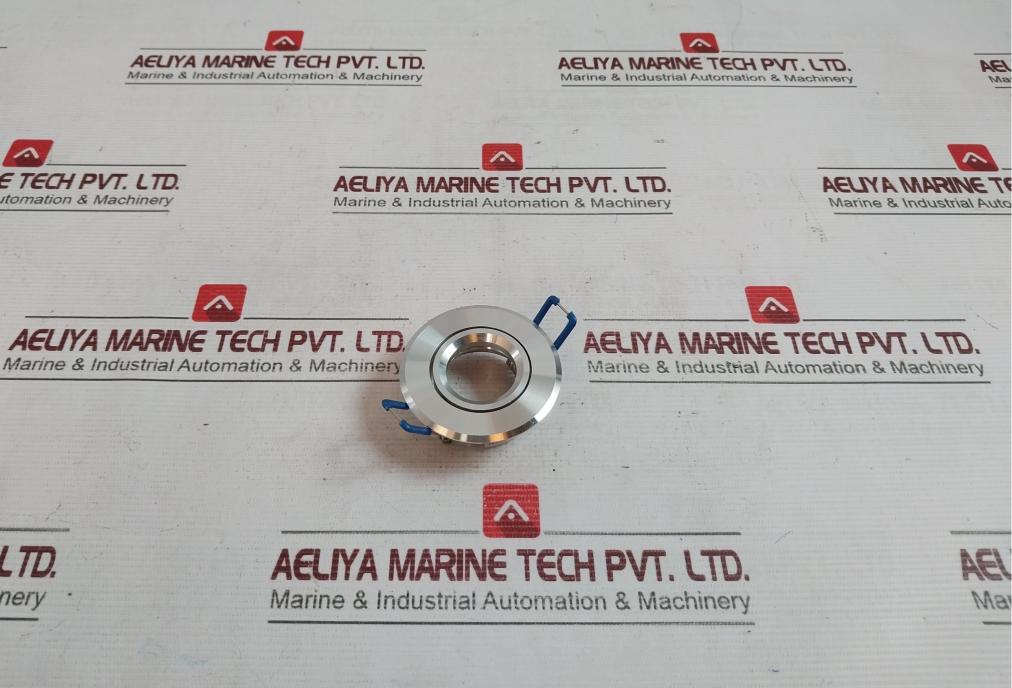 Yuen Tat St-1077B Light Bracket Downlight Holder 12V 50W Ip20