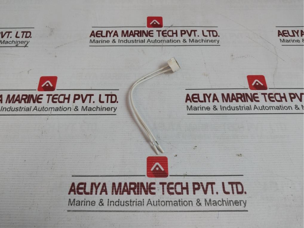 Yuen Tat St-1077B Light Bracket Downlight Holder 12V 50W Ip20