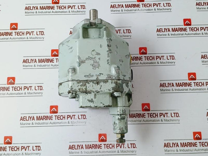 Yuken Ar16-l-r-01-b-k-10106 Piston Pump, 70 Kgf/cm2, 15.8 Cm3