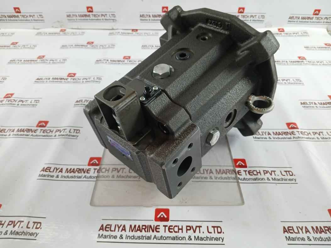 Yuken Ase5-4Bz-g130B-b00-4002 Hydraulic Pump 17.5Mpa 2050A