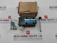 Yuken Kogyo Directional Valve Dmg-01-3D114-1039-l