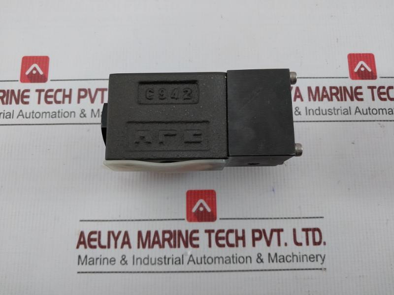 Yuken Kogyo Directional Valve Dmg-01-3D114-1039-l
