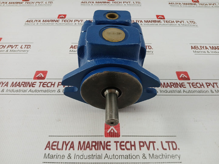 Yuken Pvr1T-12-l-ra-2080 Hydraulic Pump