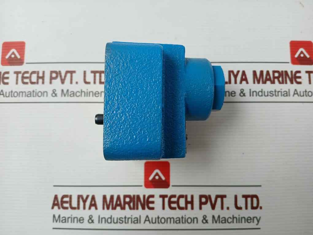 Yuken Right Angle Check Valve Model: Crg-03-04-50