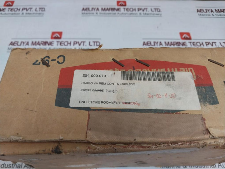 Yuken Sg-02-h-20 Pressure Switch 15A 125 Or 250V Ac B84247-006