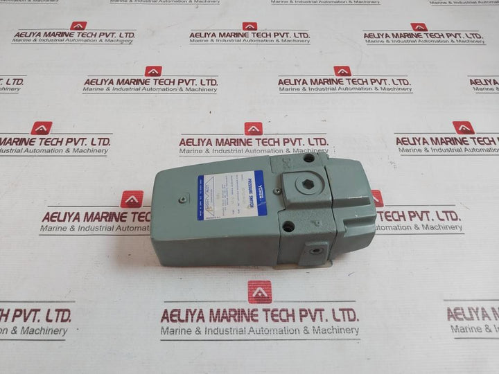Yuken Sg-02-h-20 Pressure Switch 35Mpa 7-21Mpa 15A 125 Or 250Vac 0.5A 125Vdc