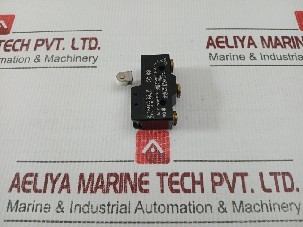 Z-15gw22-B-Micro-Switch-By-Omron-15a-500v-4