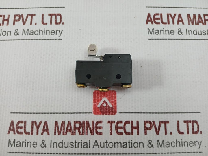 Z-15gw22-B-Micro-Switch-By-Omron-15a-500v-5