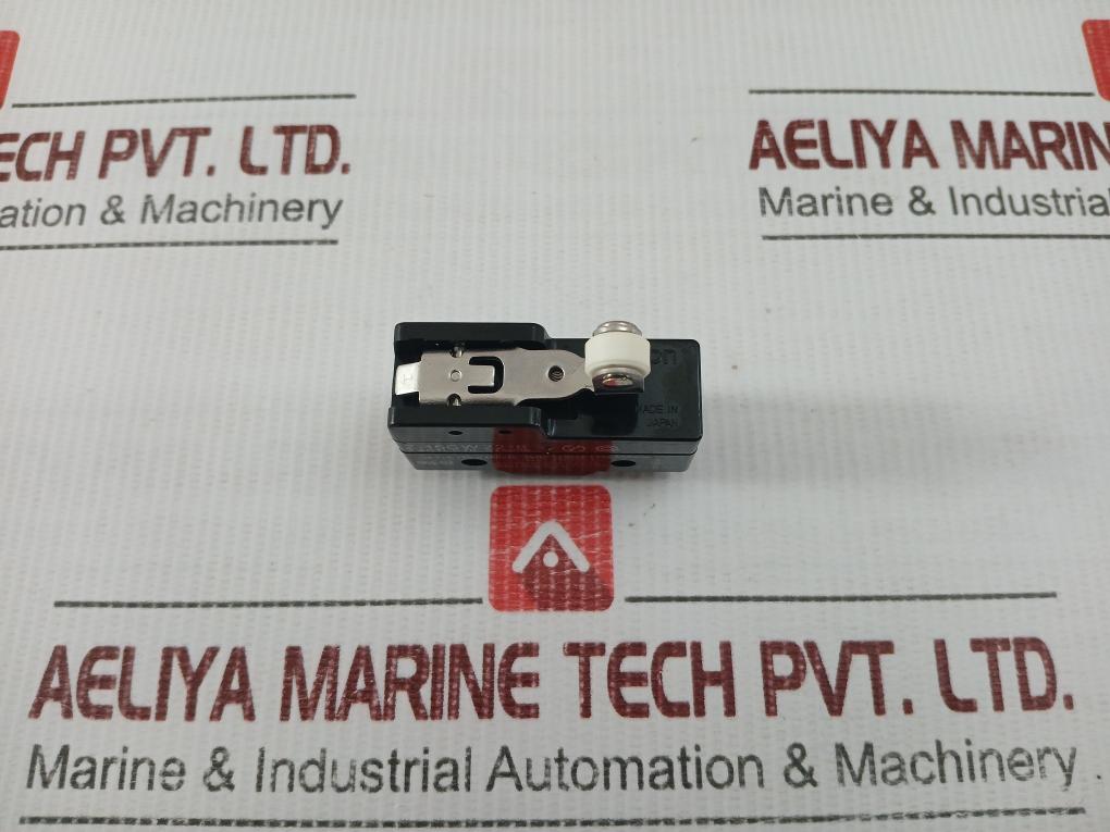 Z-15gw22-B-Micro-Switch-By-Omron-15a-500v-6