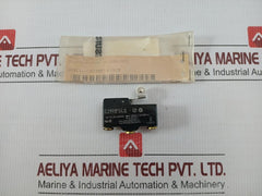 Z-15gw22-B-Micro-Switch-By-Omron-15a-500v-8