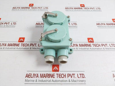 Z-2m-Ac250v-20a-W-T-Socket-In-New-2