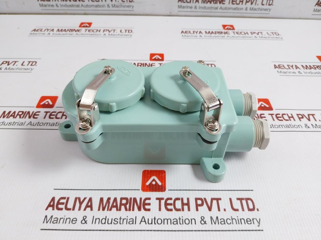 Z-2m-Ac250v-20a-W-T-Socket-In-New-8