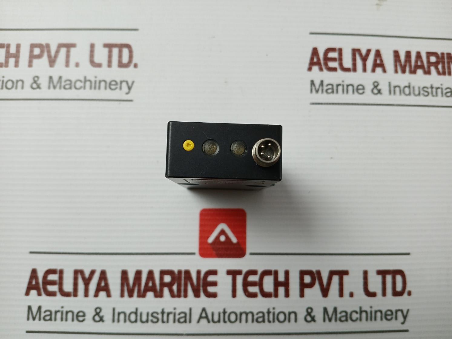Zadm 034I240.0001 Edge Sensor Baumer -used