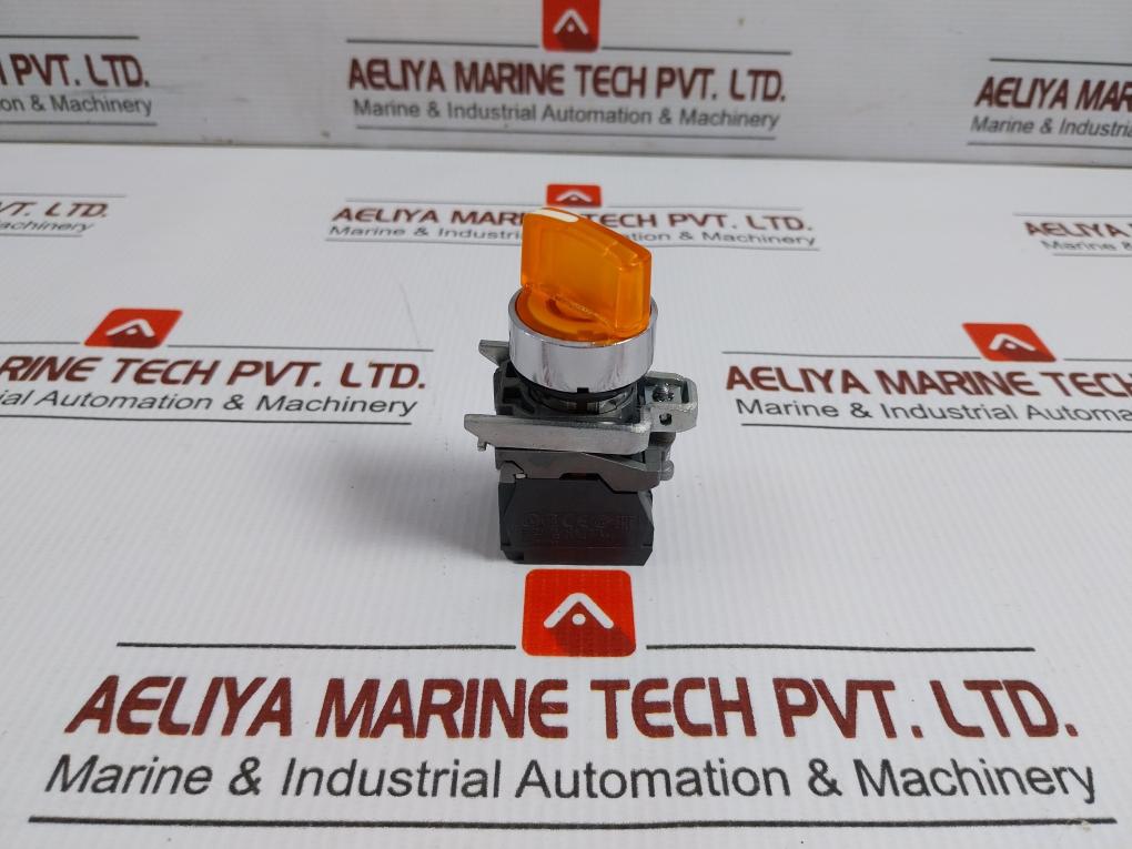 Zbe-101-Contact-Block-240v-3a-By-Schneider-Electric-4