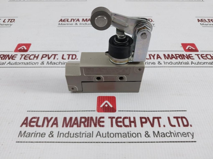 Ze-na2-2-Limit-Switch-1-8Hp-125Vac-1-4Hp-250Vac-Omron-208725-2
