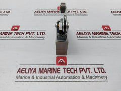 Ze-na2-2-Limit-Switch-1-8Hp-125Vac-1-4Hp-250Vac-Omron-208725-3