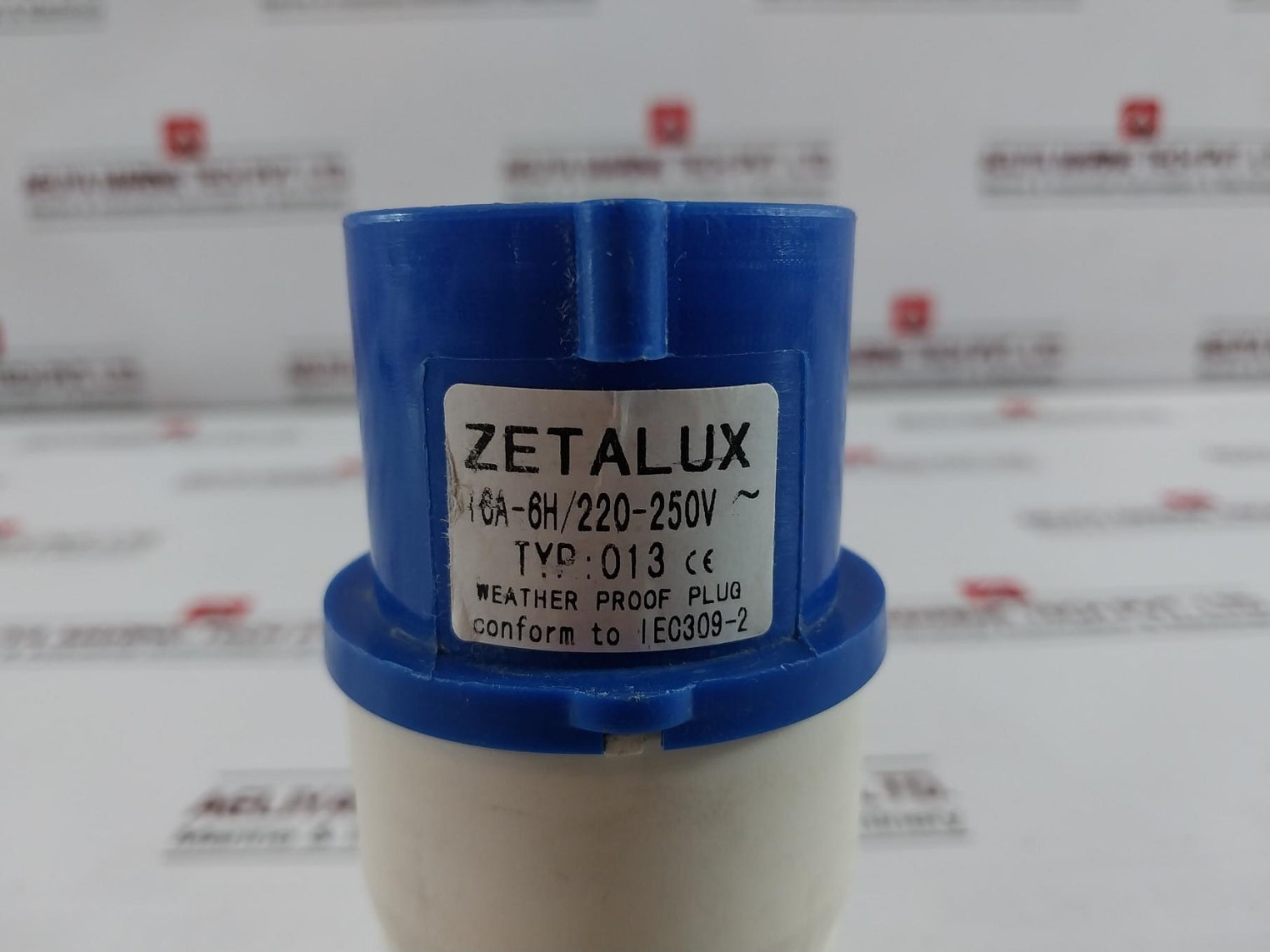 Zetalux 013 Industrial Weatherproof Plug 16A 220–250V 6H