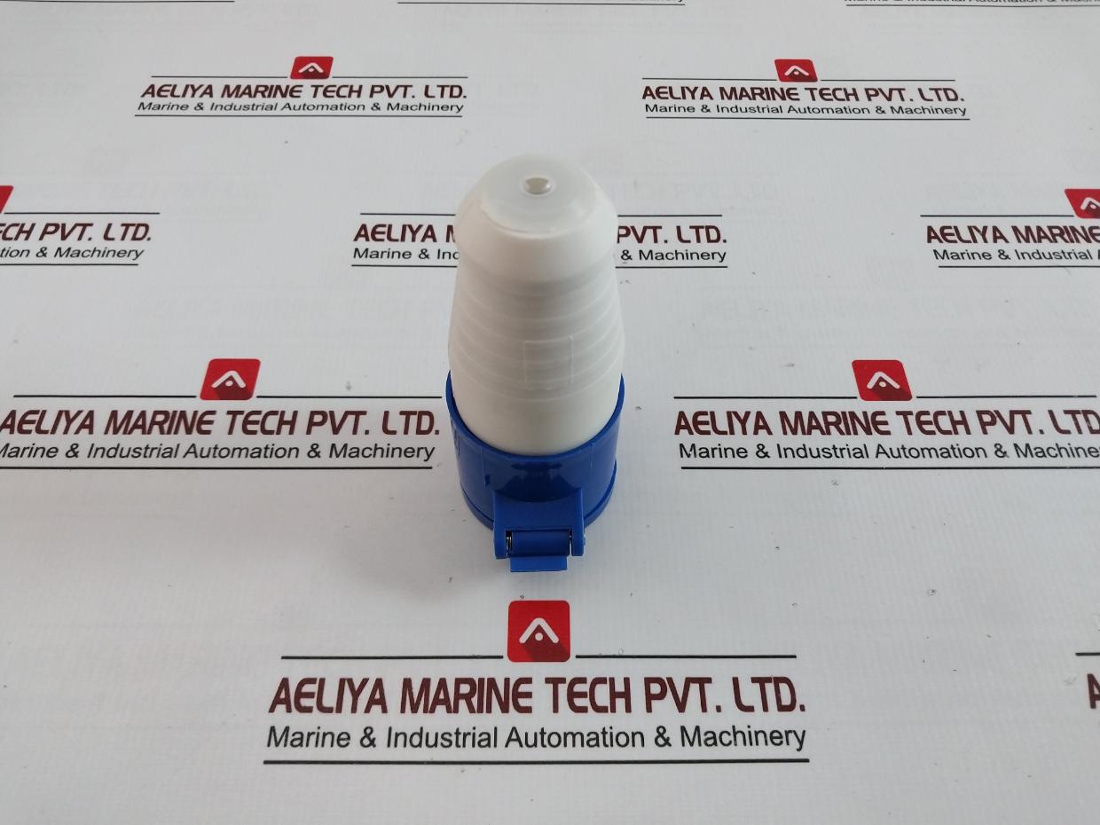 Zetalux 213 Industrial Weatherproof Plug 16A-6H/220-250V~&nbsp;