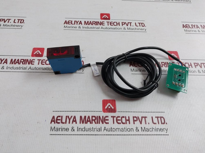 Zhejian Longwei Length Cable 2 M Retro-reflective Photoelectric Sensor E3Jk-r4P1
