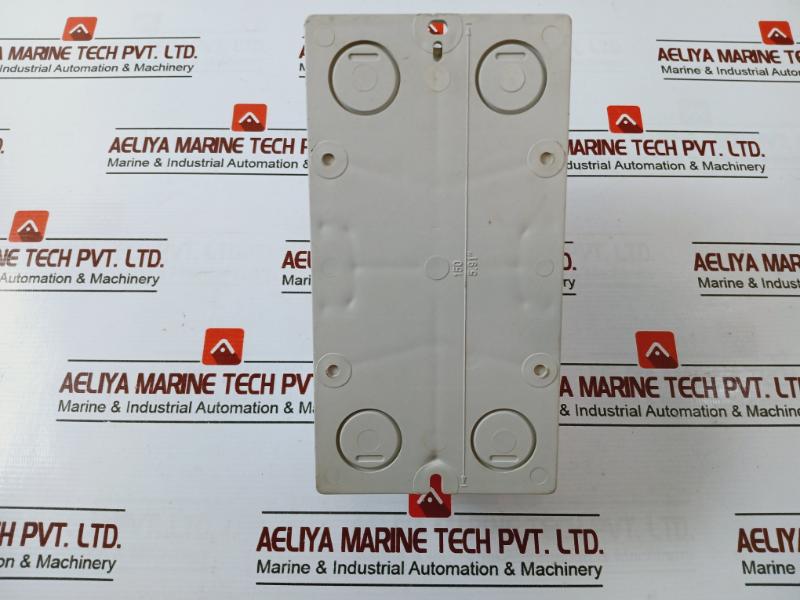 Zhejiang Yaming Ymd11-40D Load Break Universal Power Padlock Isolator Switch