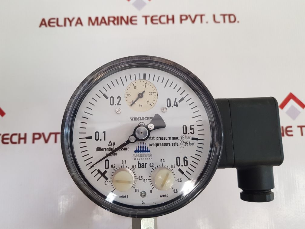 Aalborg 702.03.100 Differential Pressure Gauge 0 To 0.6 Bar