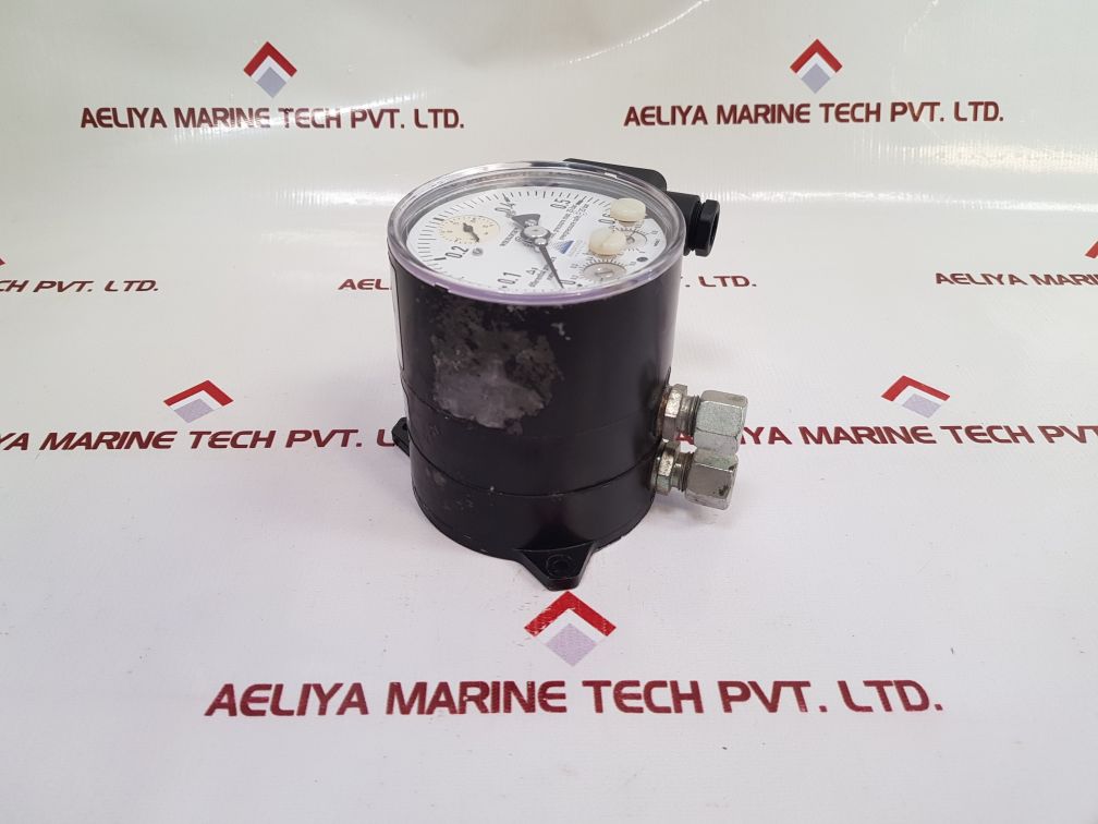 Aalborg 702.03.100 Differential Pressure Gauge 0 To 0.6 Bar