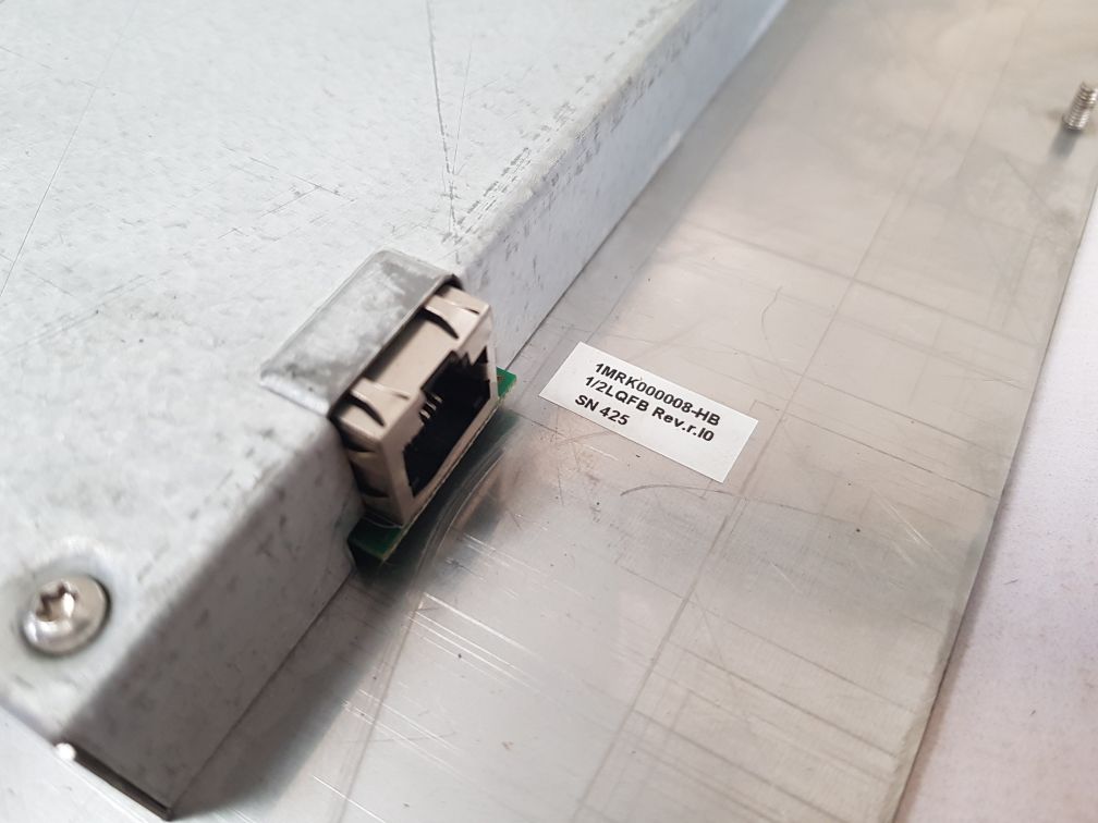 Abb 1Mrk000008-hb Display