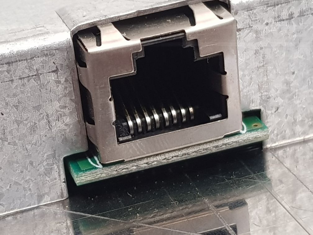 Abb 1MRK000008-KB Display