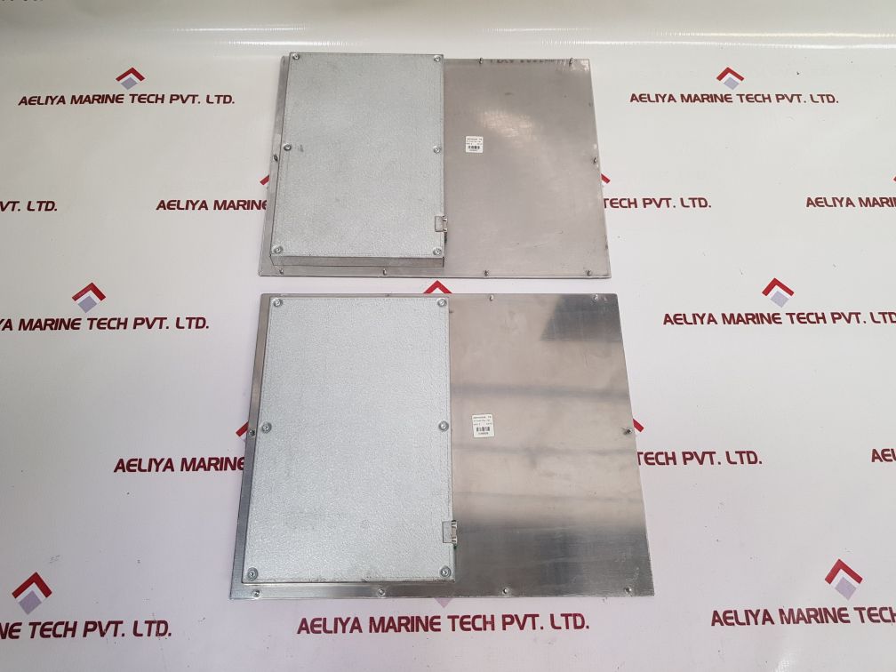 Abb 1Mrk00008 Pb Display 3/4 Small Rev R B0