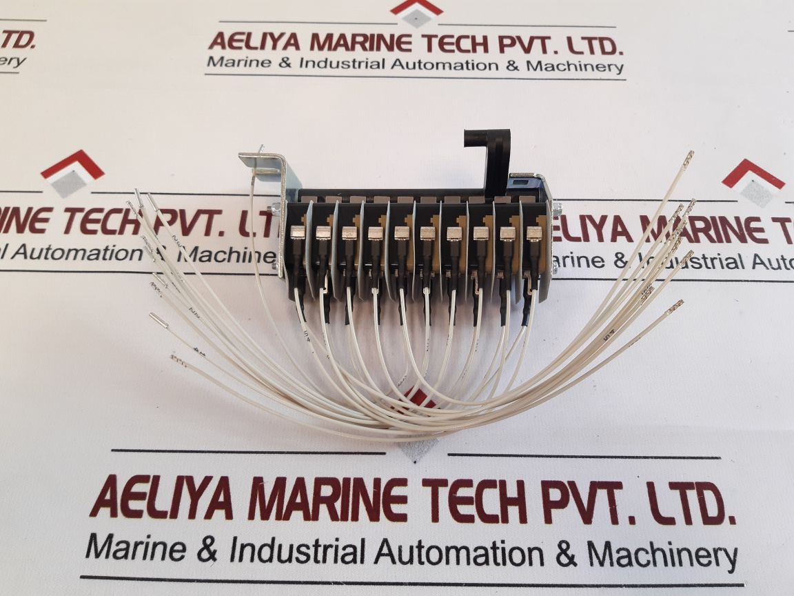 Abb 1Sd A038327 R1 Auxiliary Contact