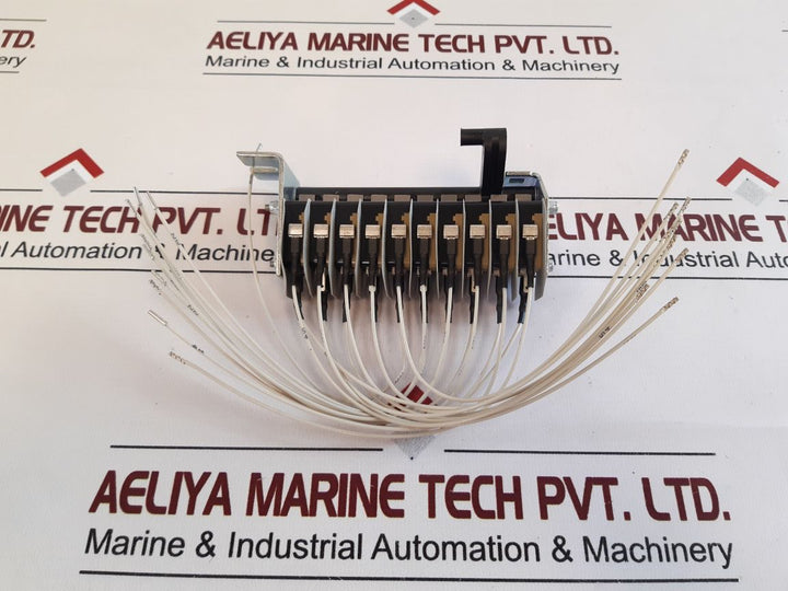 Abb 1Sd A038327 R1 Auxiliary Contact