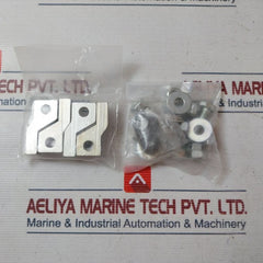 Abb 1Syn450201R0001 Terminal Block For T1B/C/N Mccb 3 Pole Set
