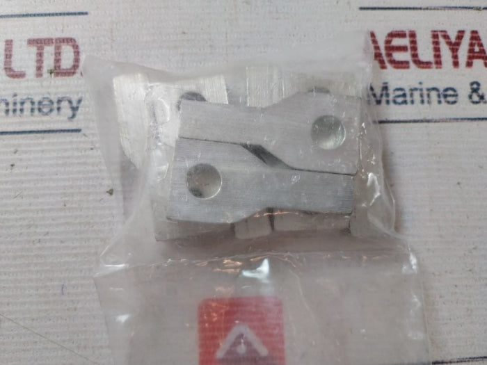 Abb 1Syn450201R0001 Terminal Block For T1B/C/N Mccb 3 Pole Set