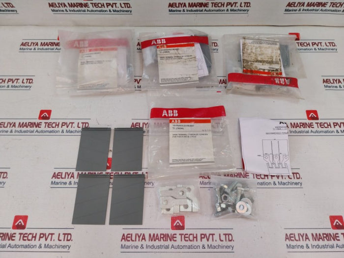 Abb 1Syn450201R0001 Terminal Cover 3-pole