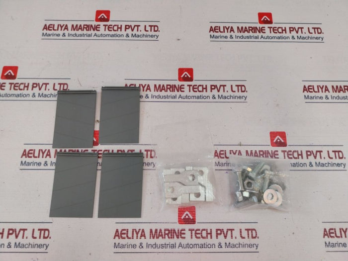 Abb 1Syn450201R0001 Terminal Cover 3-pole