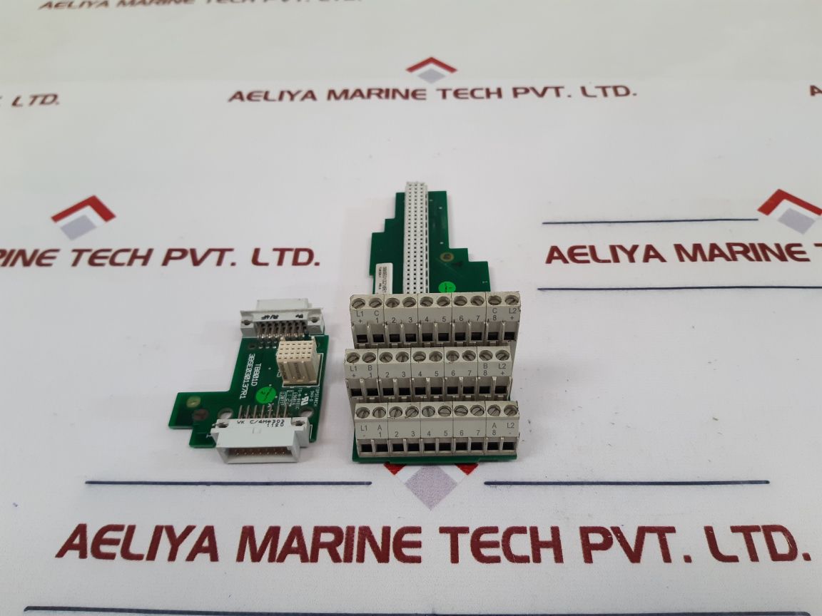 Abb 3Bse013216R1 Compact Module 3Bse030137R1 Modulebus Board Set