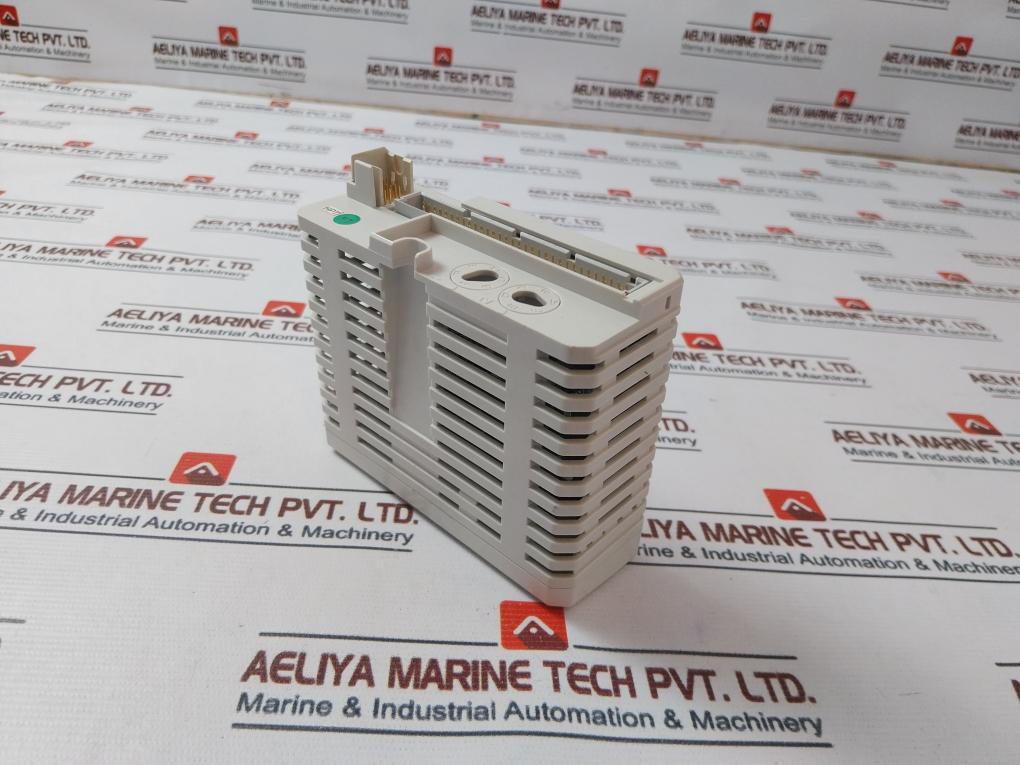 Abb 3Bse038415R1 Analog Output Module Ao810V2