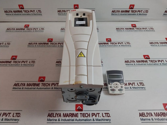 Abb Acs550-01-08A8-4 Frequency Inverter 8.8/6.9 A 0-500Hz 68654963B Ip21